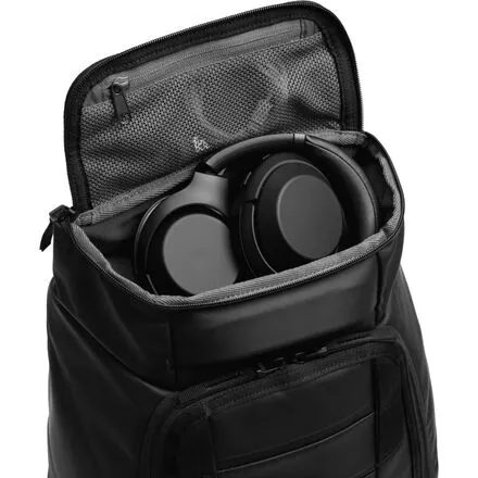 Backpack Hugger 20L. Db, Black Out color