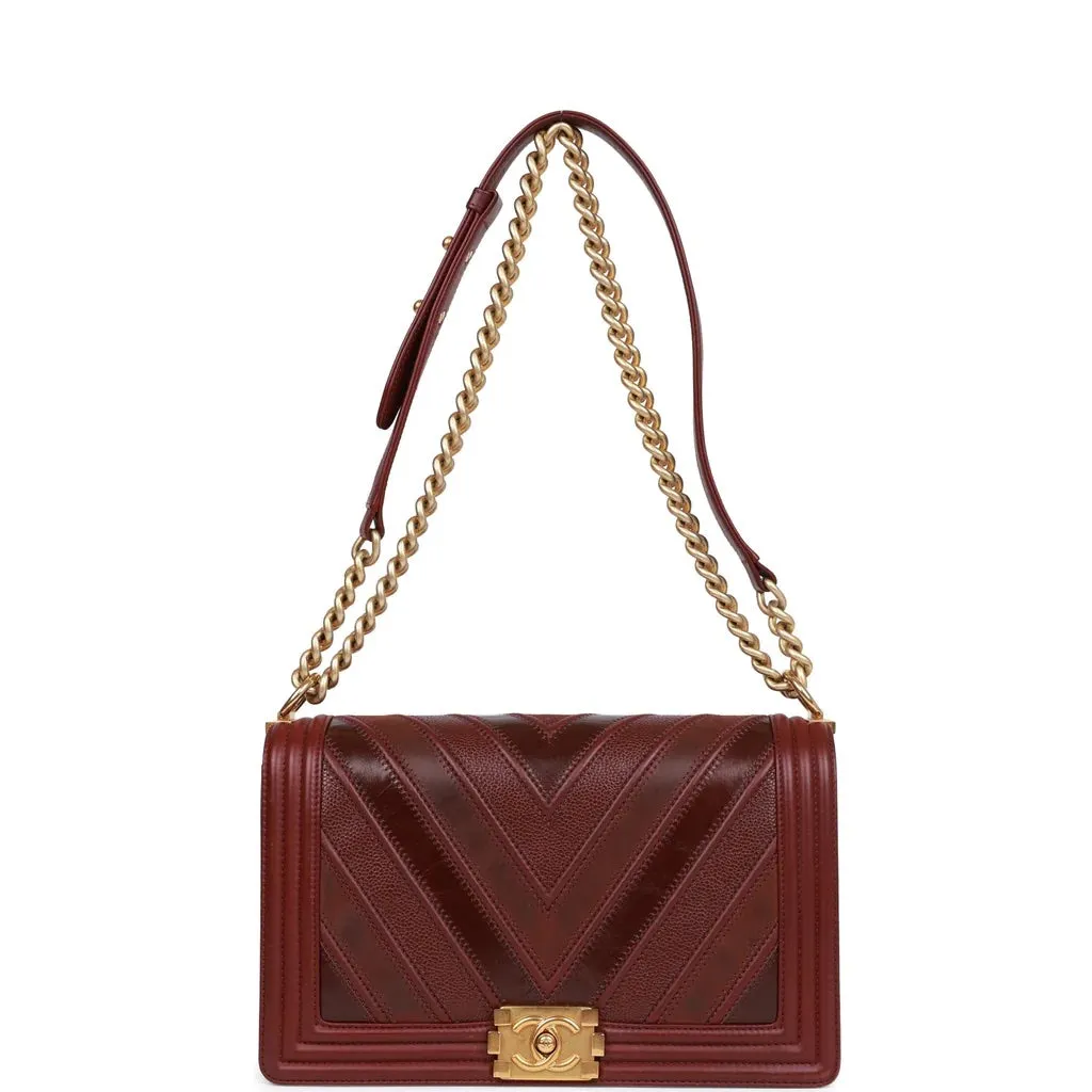 CHANEL CHEVRON QUILTED LAMBSKIN BOY BAG NEW MEDIUM