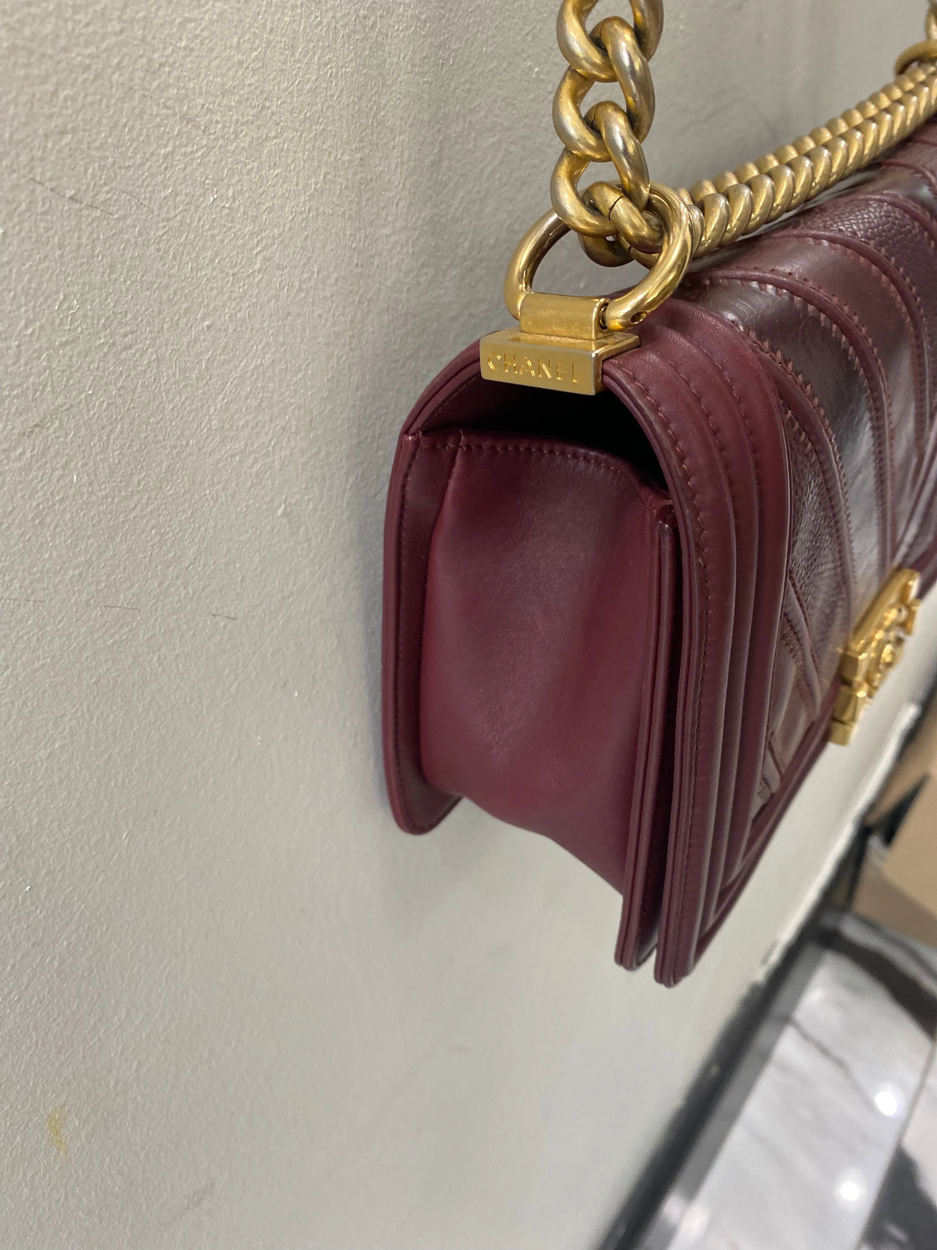 CHANEL CHEVRON QUILTED LAMBSKIN BOY BAG NEW MEDIUM