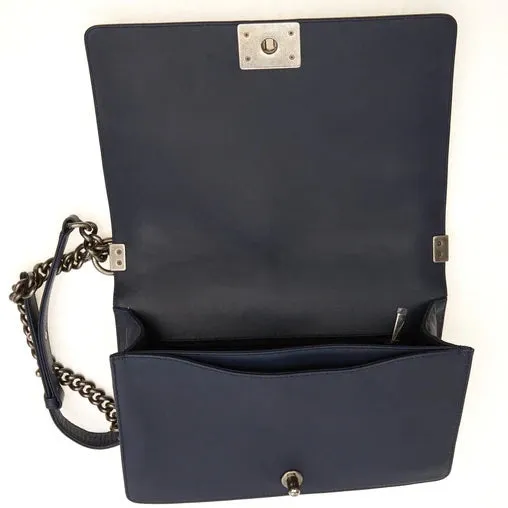 CHANEL NAVY BOUCLE TWEED DECHAINED CHAIN BOY FLAP BAG