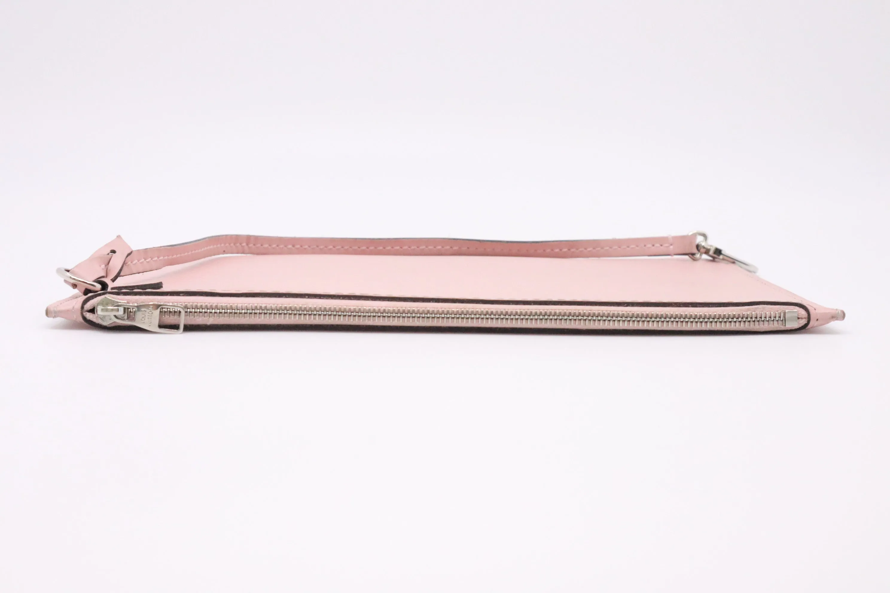 Louis Vuitton Neverfull MM in Pink Epi Leather