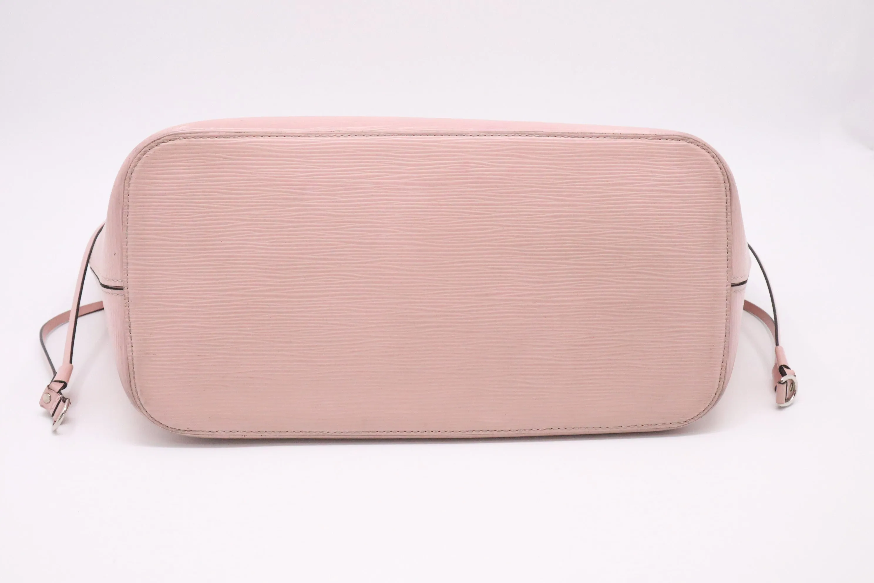 Louis Vuitton Neverfull MM in Pink Epi Leather