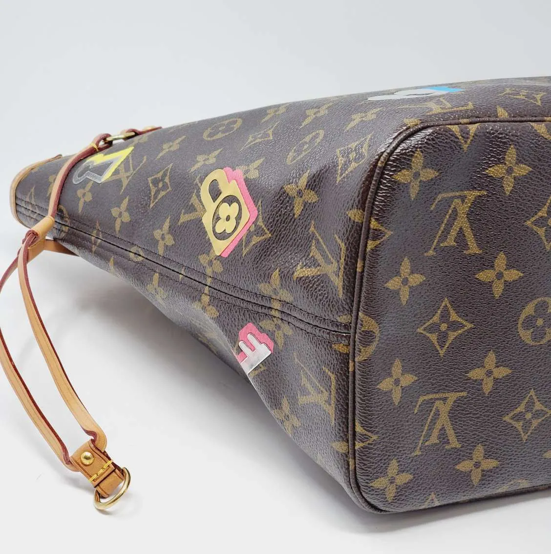 Louis Vuitton Neverfull MM Monogram Limited Edition