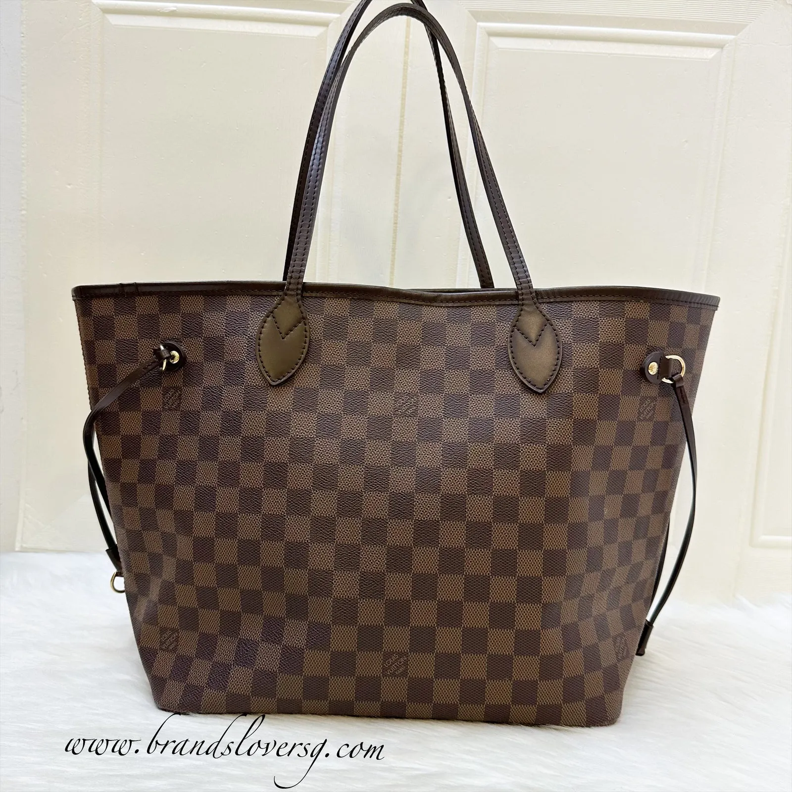 LV Neverfull MM in Damier Ebene Canvas (Older model without attached pouch)