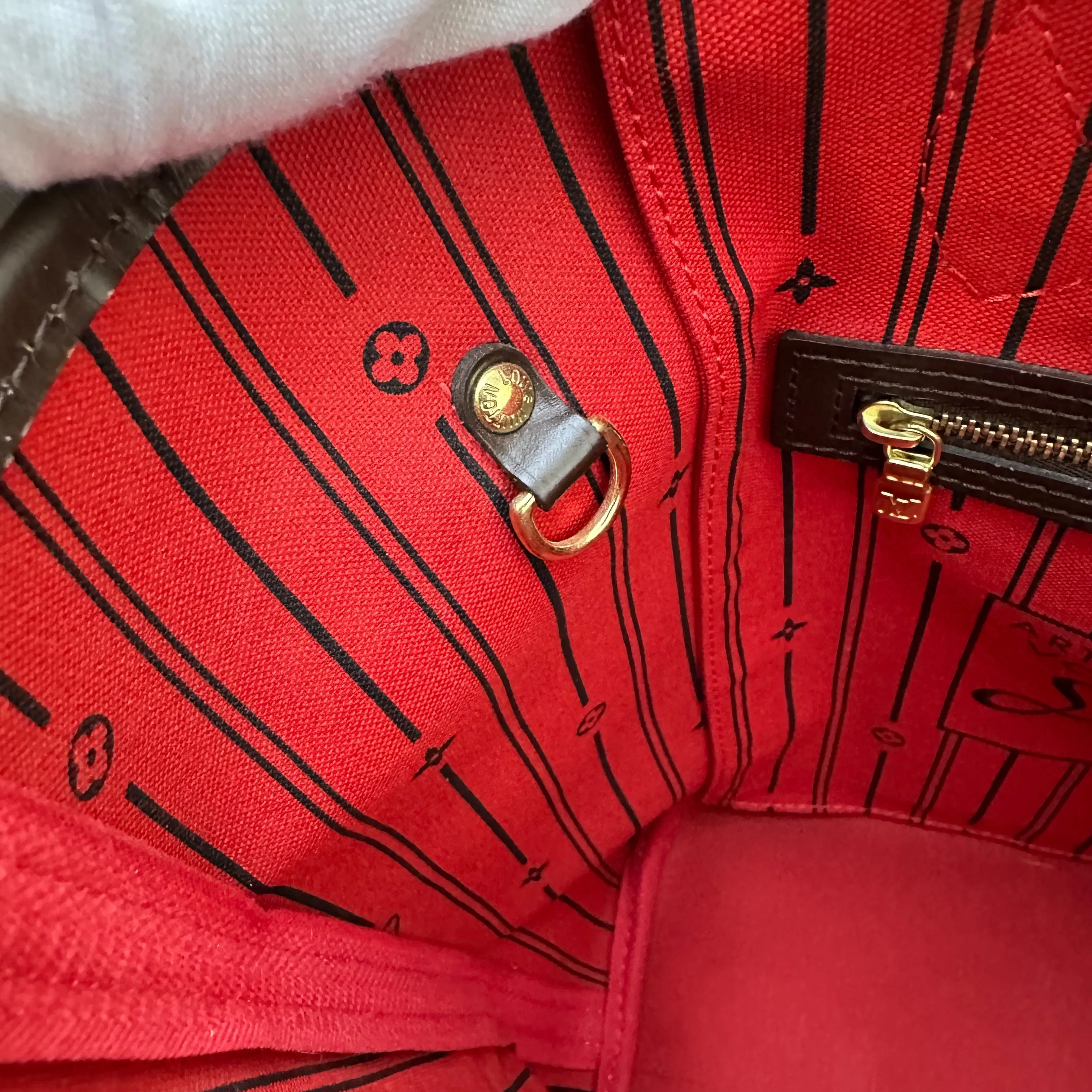 LV Neverfull MM in Damier Ebene Canvas (Older model without attached pouch)
