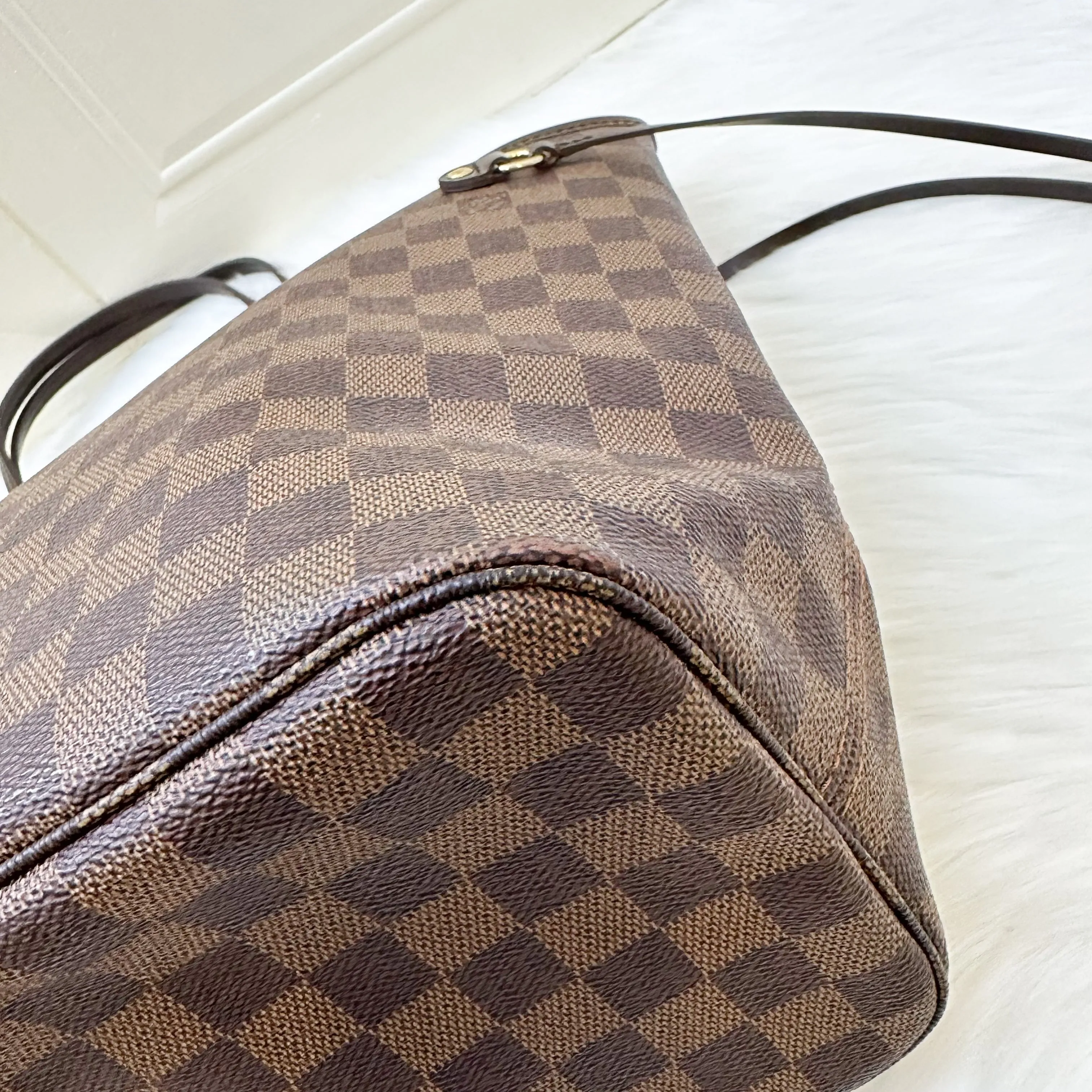 LV Neverfull MM in Damier Ebene Canvas (Older model without attached pouch)
